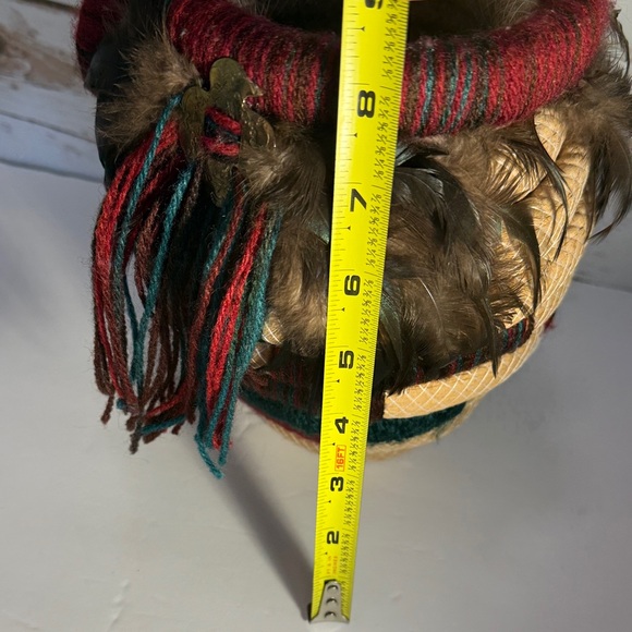 Handmade Art Of Coiling Basket Native American Design Gold Emblem Feathers - Picture 8 of 11